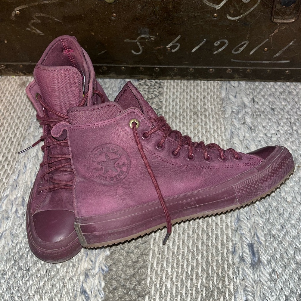 Converse Weatherproof Chuck Taylor All Star High 'Dark Burgundy' Womens Size 8.5